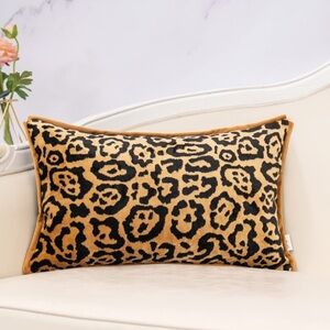 Leopard Print Throw Pillow Cover